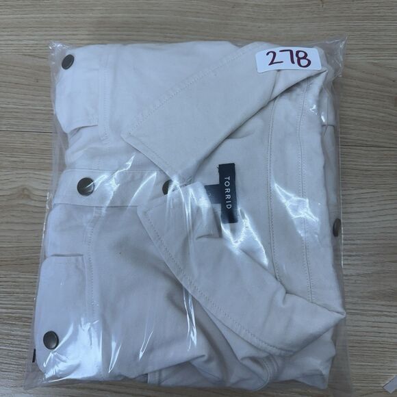 Torrid Peplum Utility Jacket Plus Size 2 Cargo Military Coat Cream Shacket Barn - Picture 7 of 7